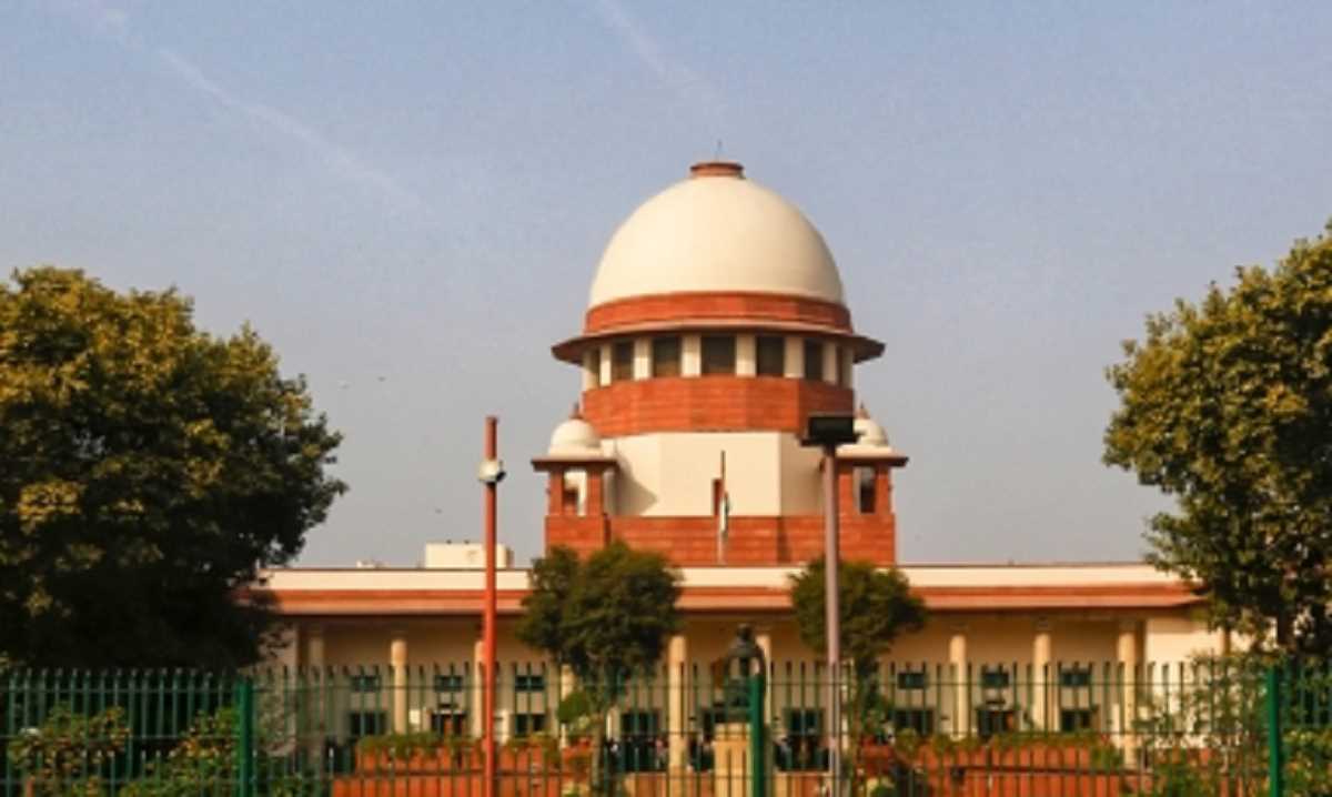 दिल्ली सरकार पहुंची सुप्रीम कोर्ट- केंद्र नहीं कर रहा सेवा सचिव के तबादले की पहल